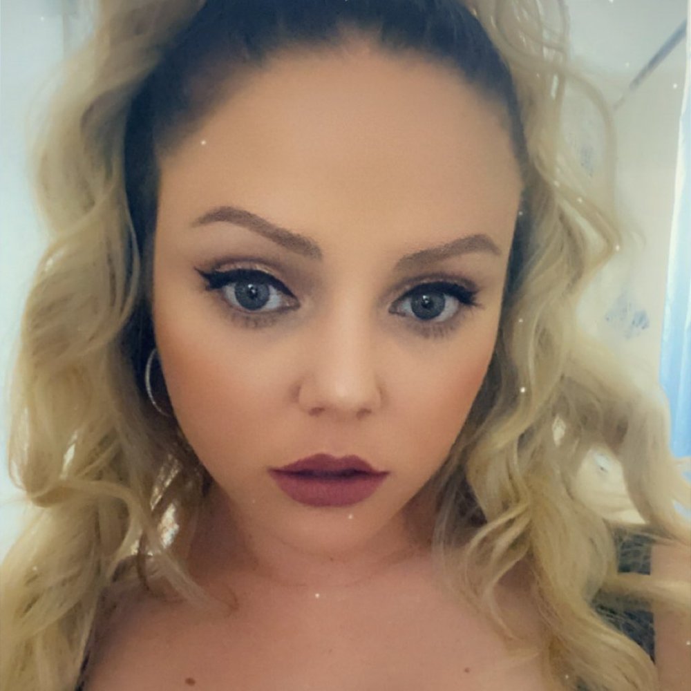 Meet your Posher, Sara Jean *aka* sarajeans2tight